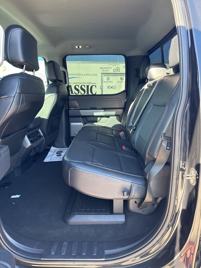 Used 2023 Ford F250 Lariat w/ Sport Appearance Package AWD/4WD image 13