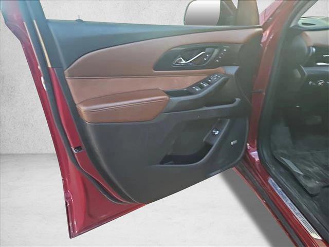 Used 2021 Chevrolet Traverse High Country image 9