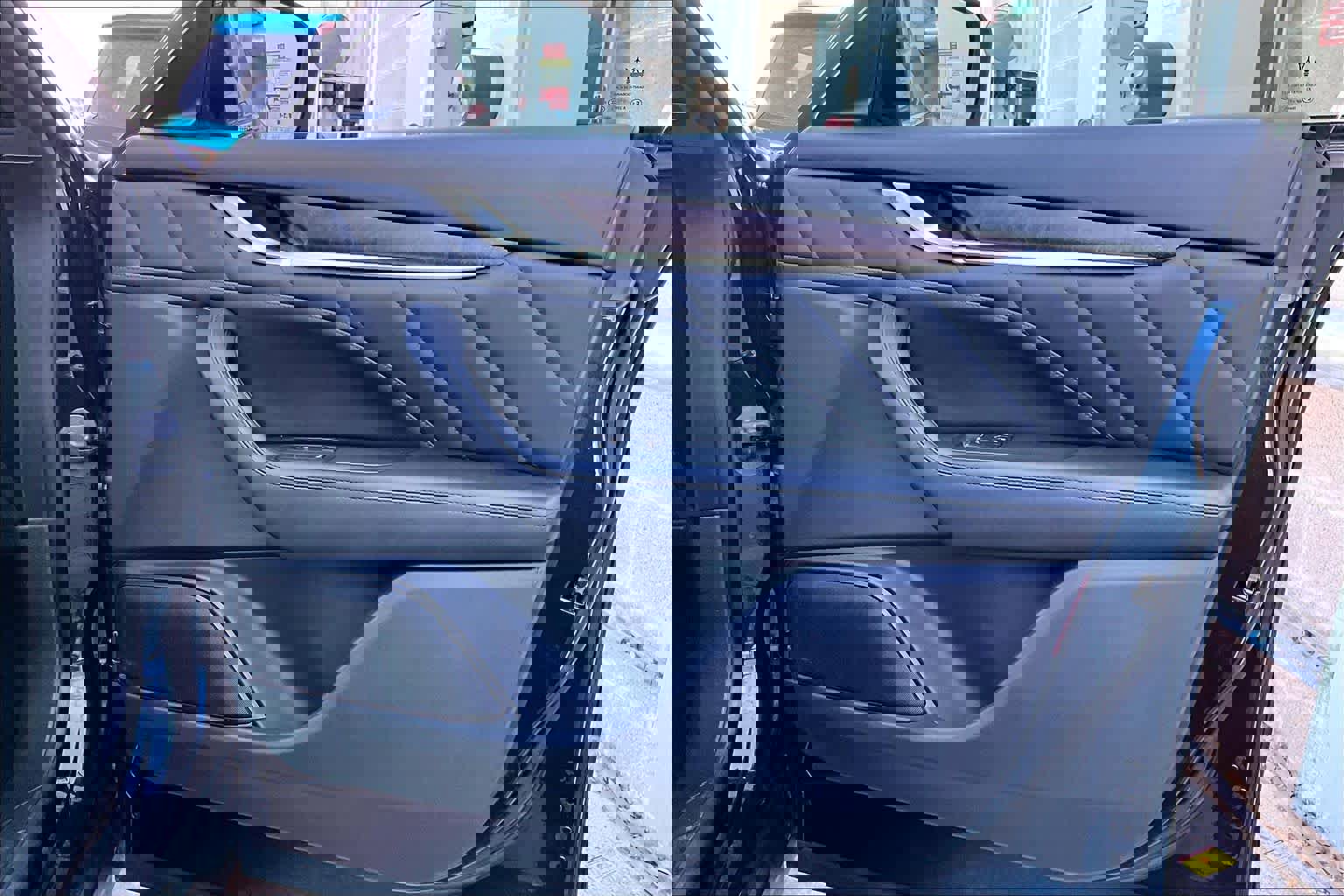 Used 2023 Maserati Levante GT image 22