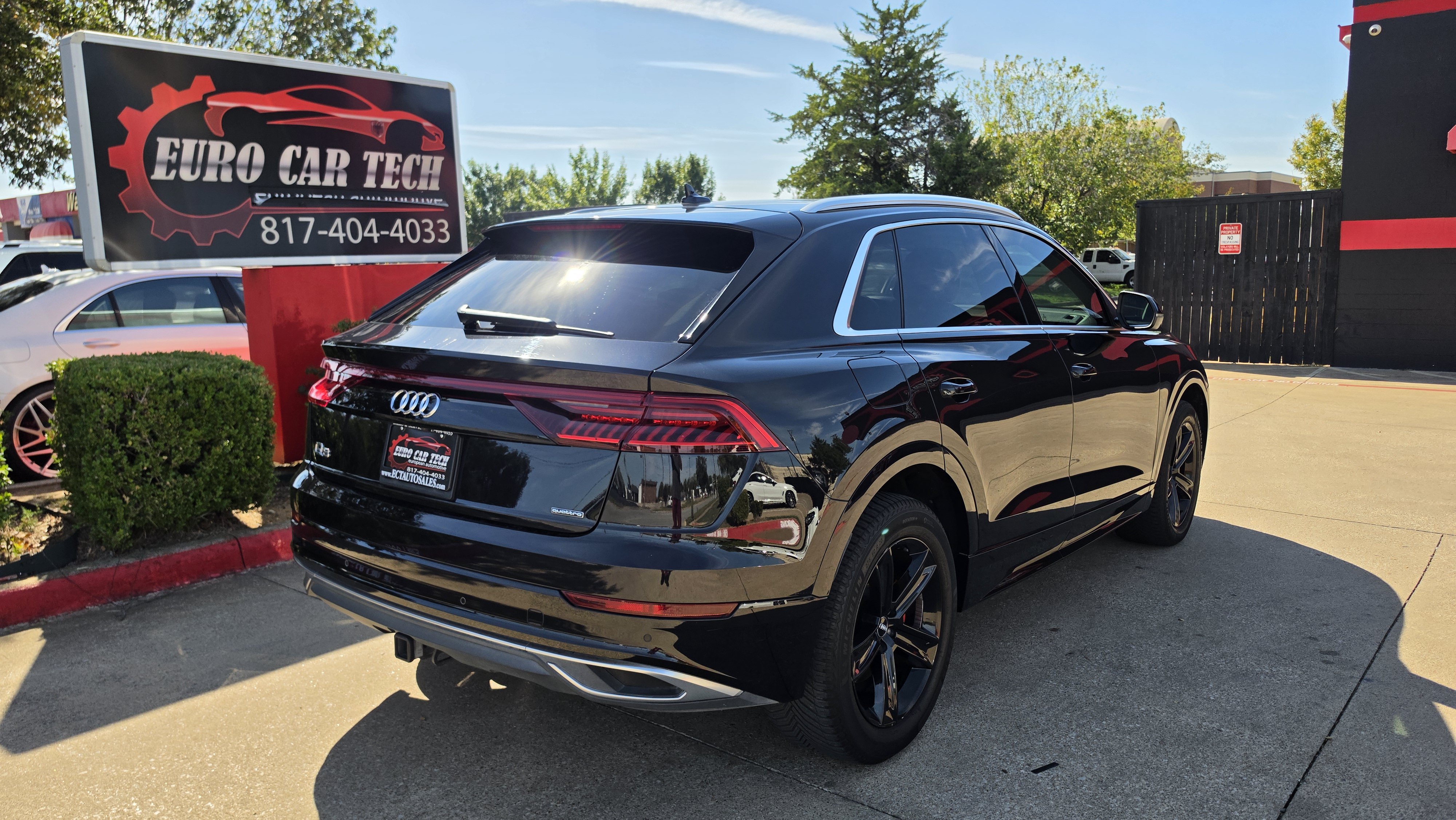 Used 2019 Audi Q8 Premium w/ Convenience Package AWD/4WD image 8