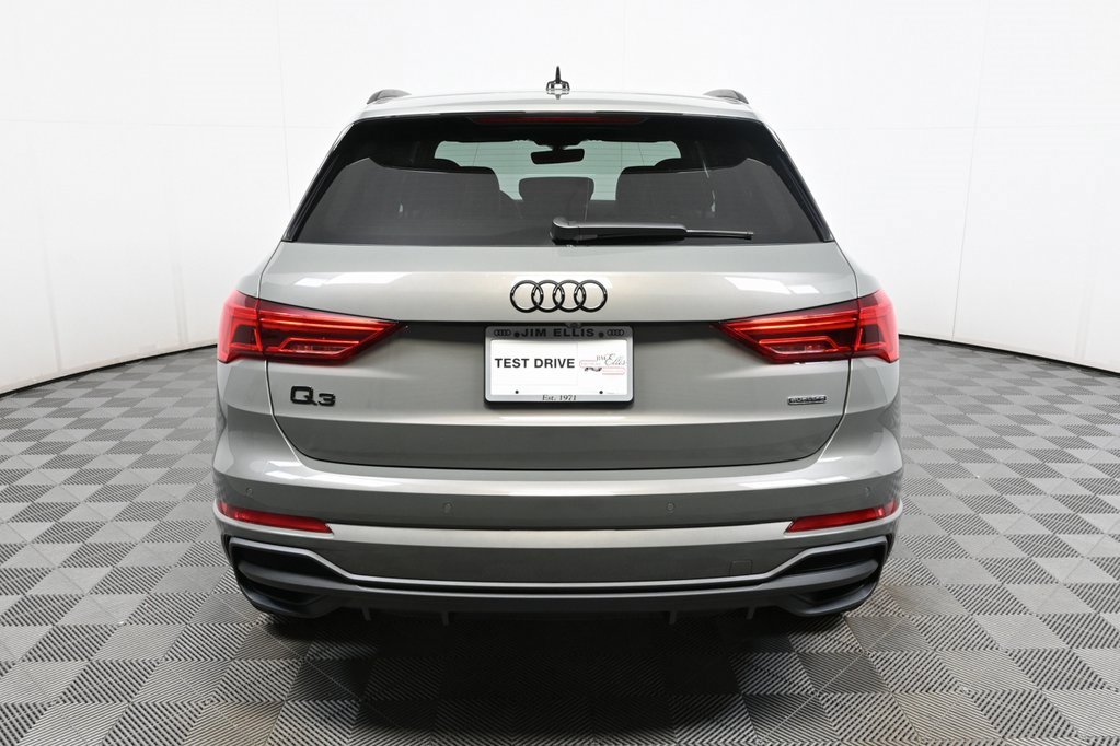 New 2025 Audi Q3 2.0T Premium image 26