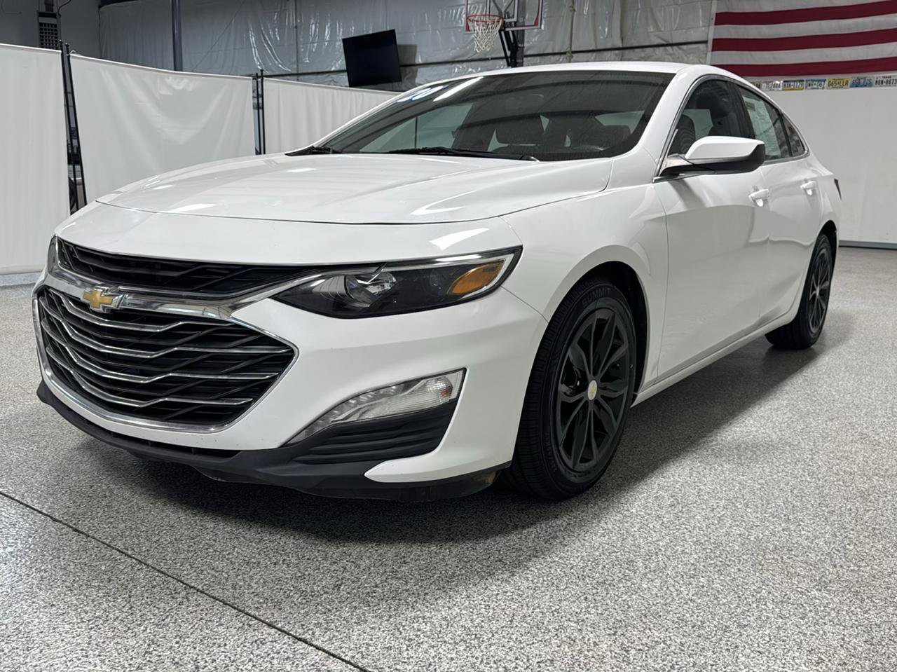 Used 2020 Chevrolet Malibu LT FWD image 4