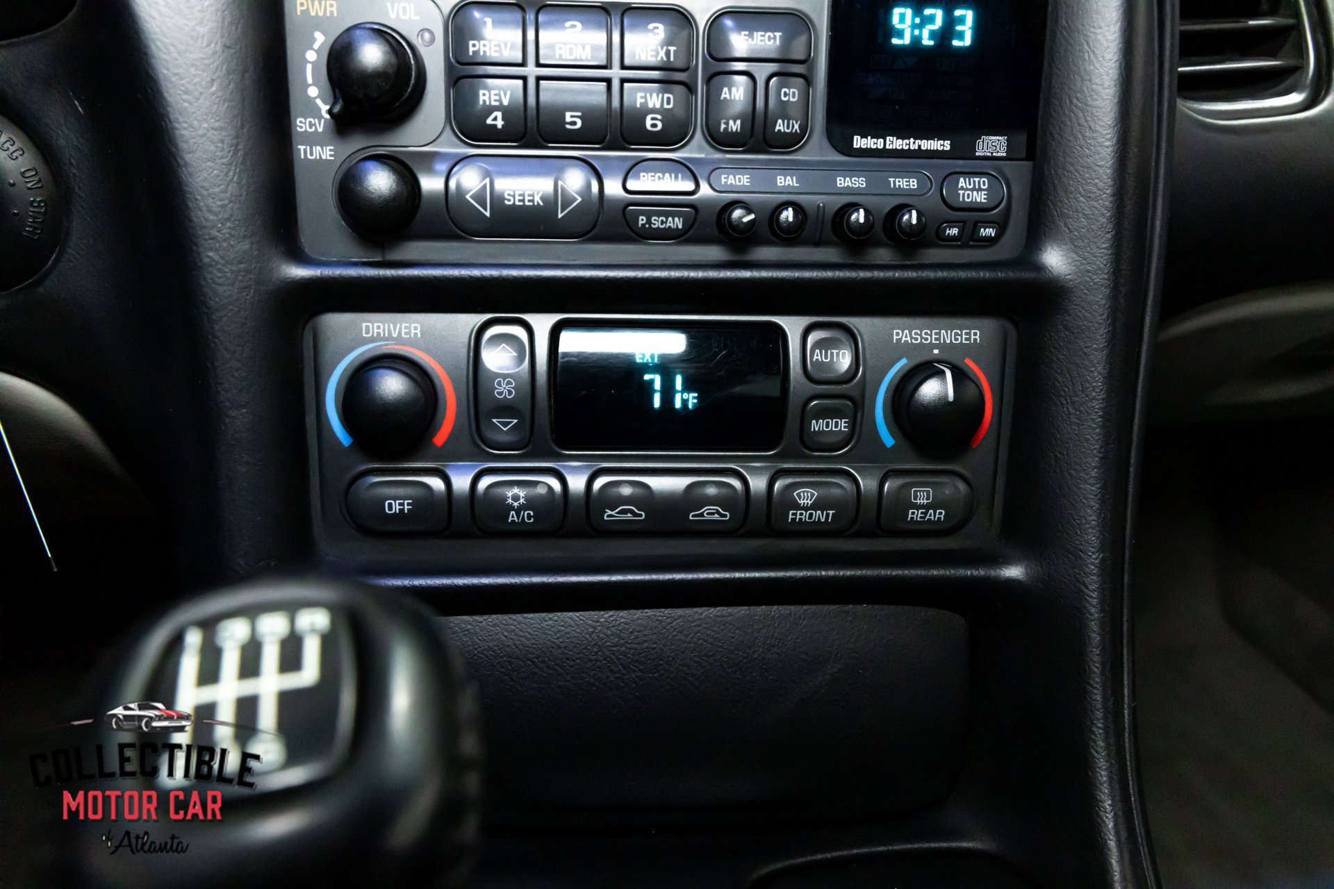 Used 2000 Chevrolet Corvette Coupe w/ Memory Pkg image 79