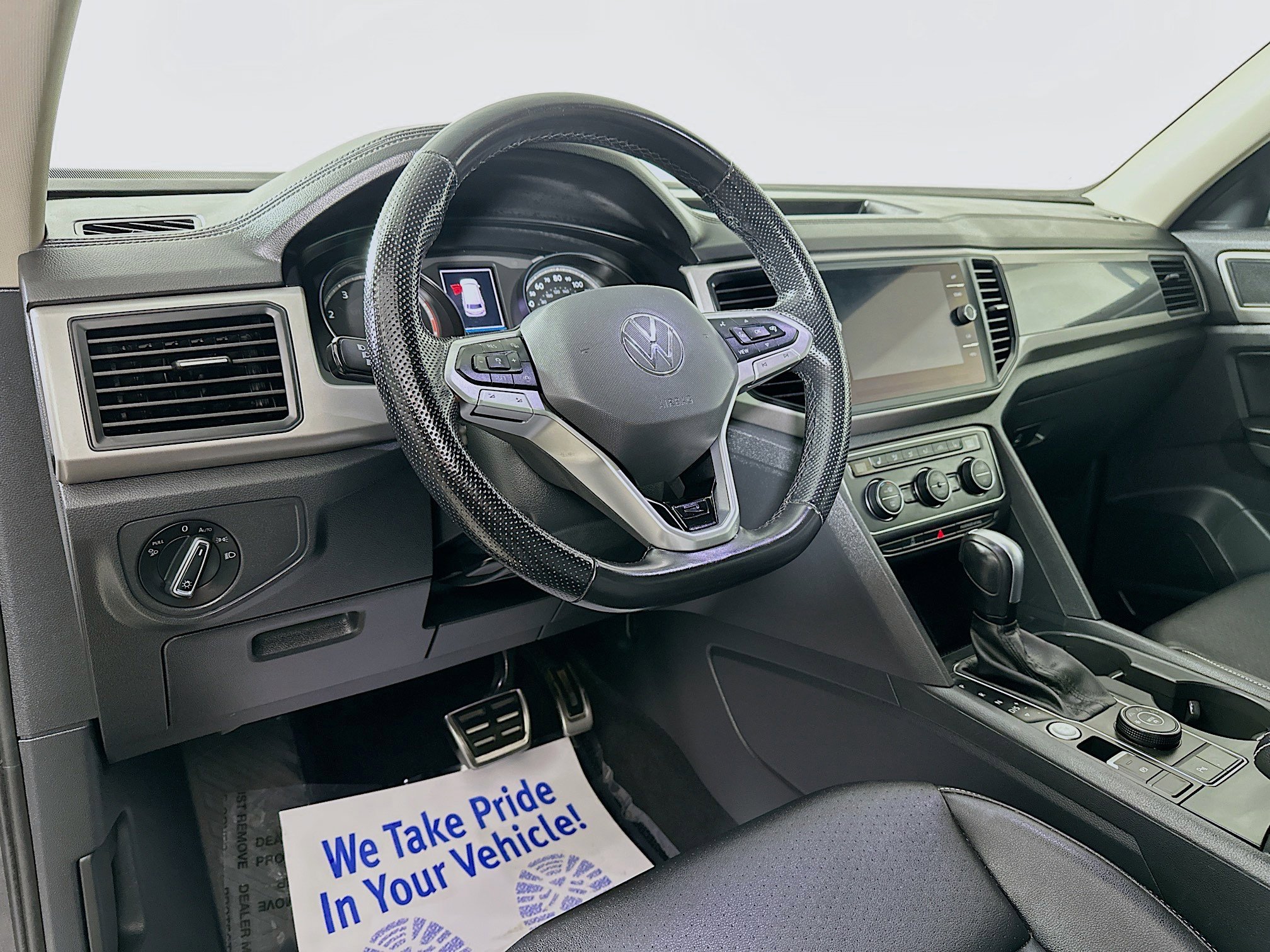 Used 2021 Volkswagen Atlas SE w/ Panoramic Sunroof Package image 9