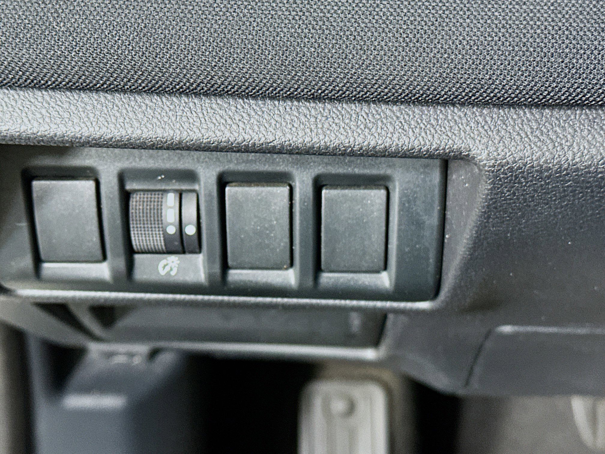 Used 2021 Subaru Outback Premium image 17