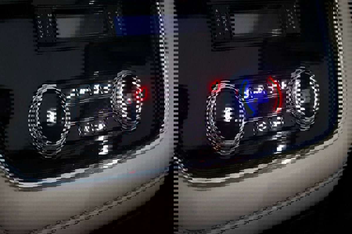 Used 2020 Lincoln Navigator L Black Label w/ Cargo Convenience Package image 33