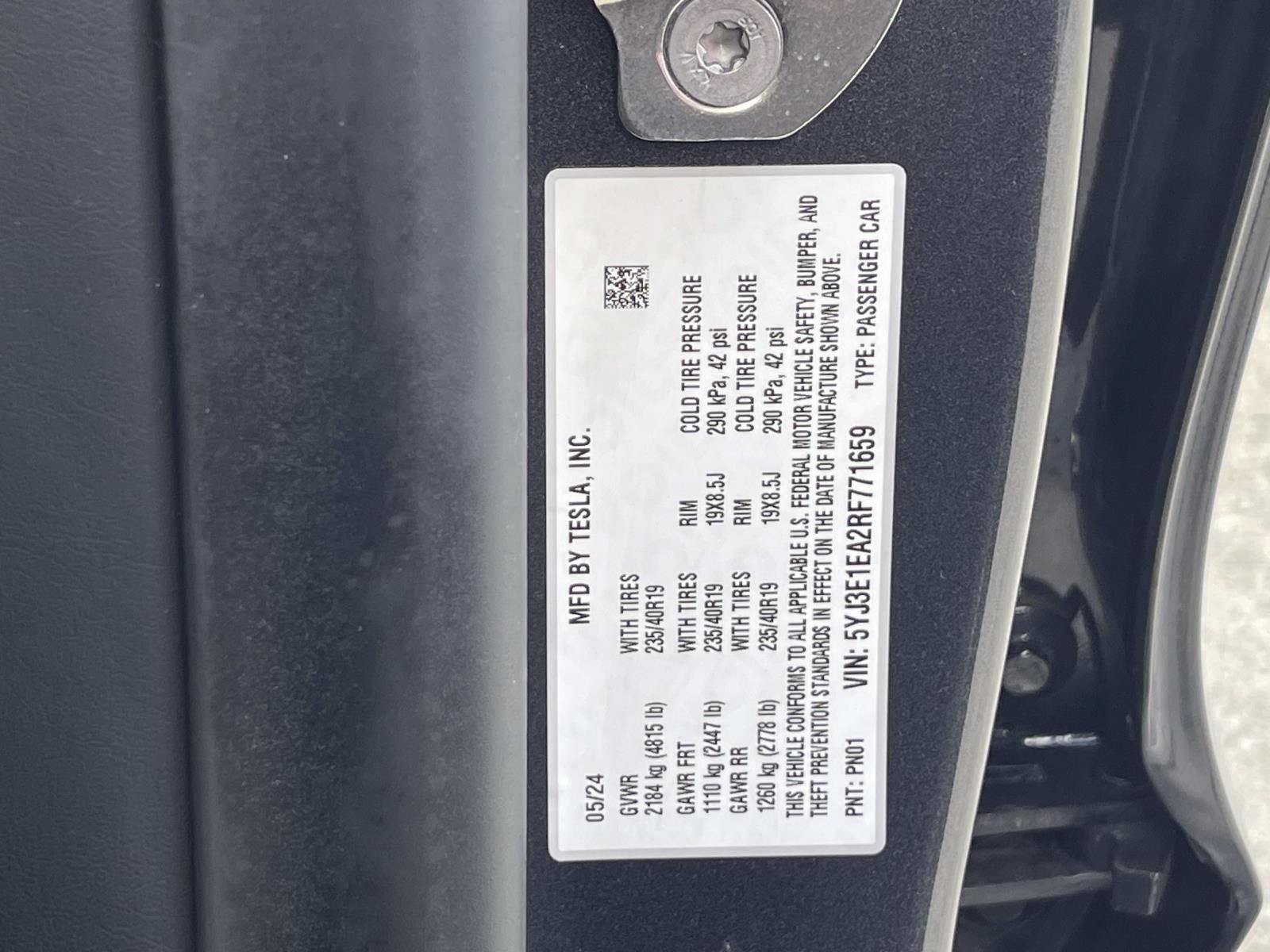Used 2024 Tesla Model 3 Standard Range RWD image 15