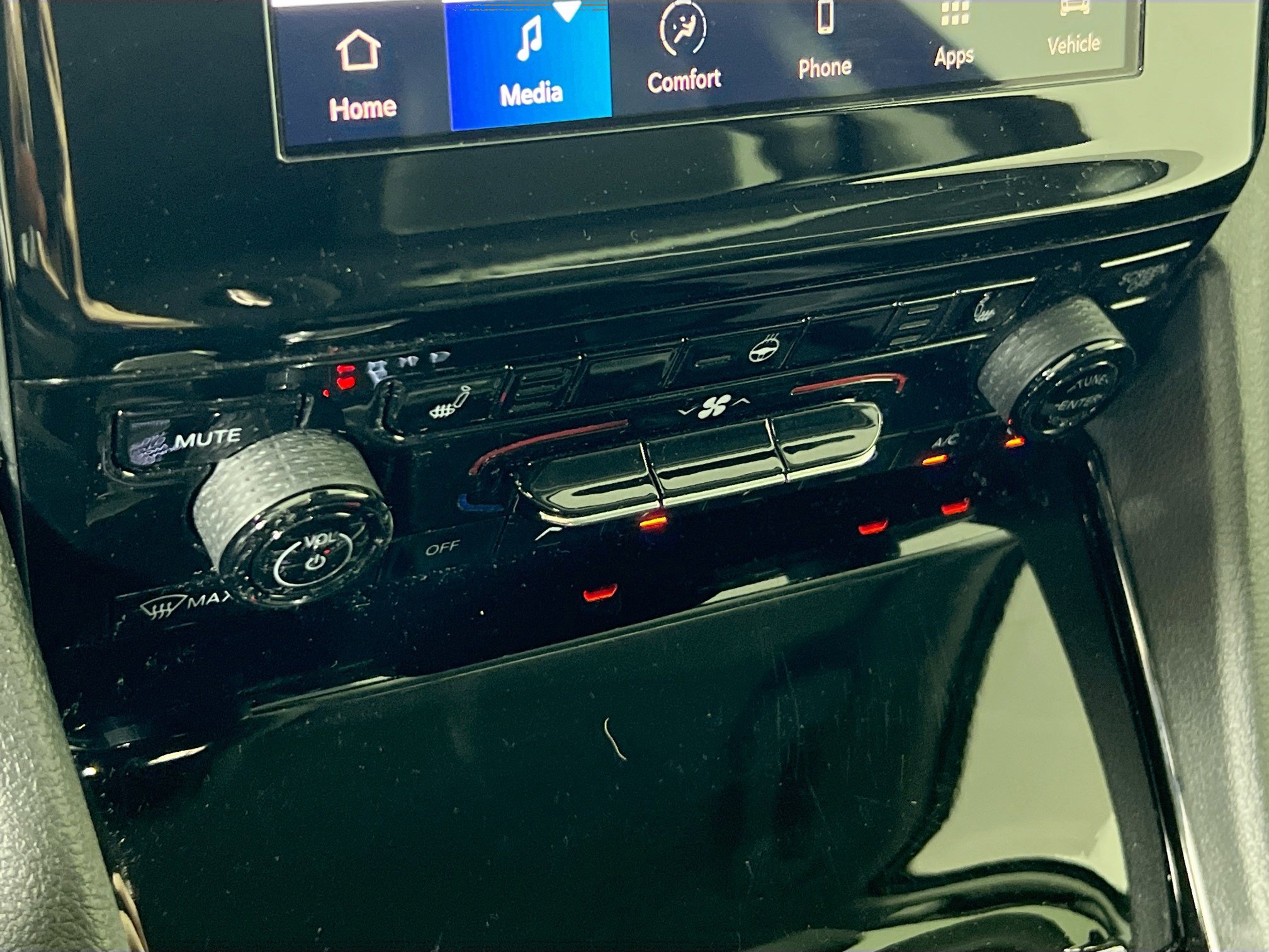 Used 2022 Jeep Grand Cherokee Limited image 15