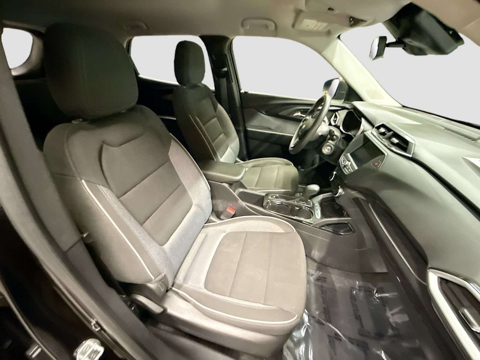 Used 2023 Chevrolet TrailBlazer LS FWD image 28