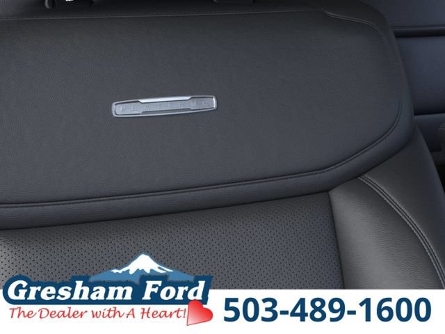 New 2026 Ford Expedition Platinum w/ Stealth Appearance Package AWD/4WD image 18