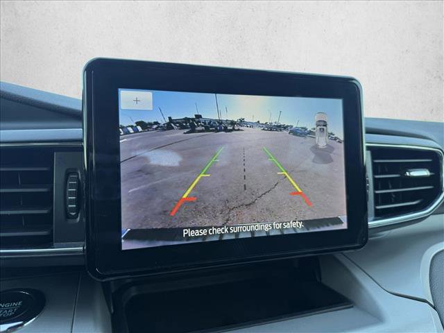Used 2024 Ford Explorer XLT w/ Equipment Group 202A image 18