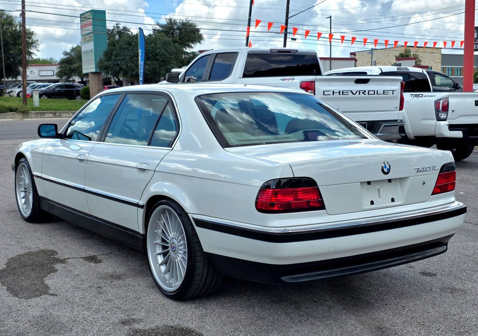 Used 1995 BMW 740iL RWD image 6
