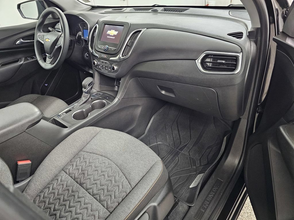 Used 2024 Chevrolet Equinox LT w/ LPO, Floor Liner Package AWD/4WD image 12