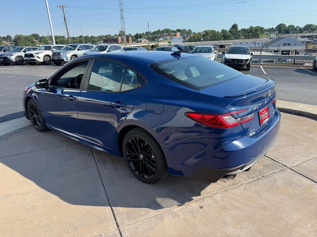 Certified 2025 Toyota Camry SE FWD image 7
