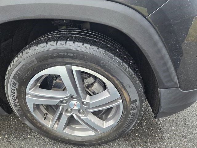 Used 2021 GMC Terrain SLT image 24