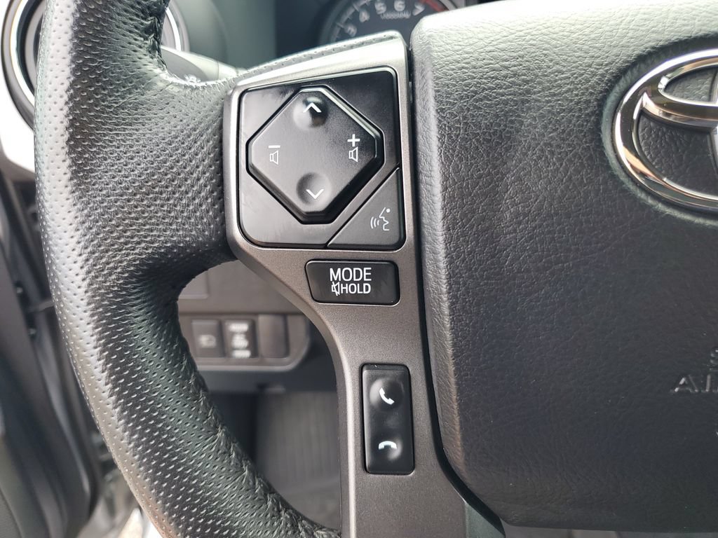 Used 2021 Toyota Tacoma TRD Off-Road AWD/4WD image 11