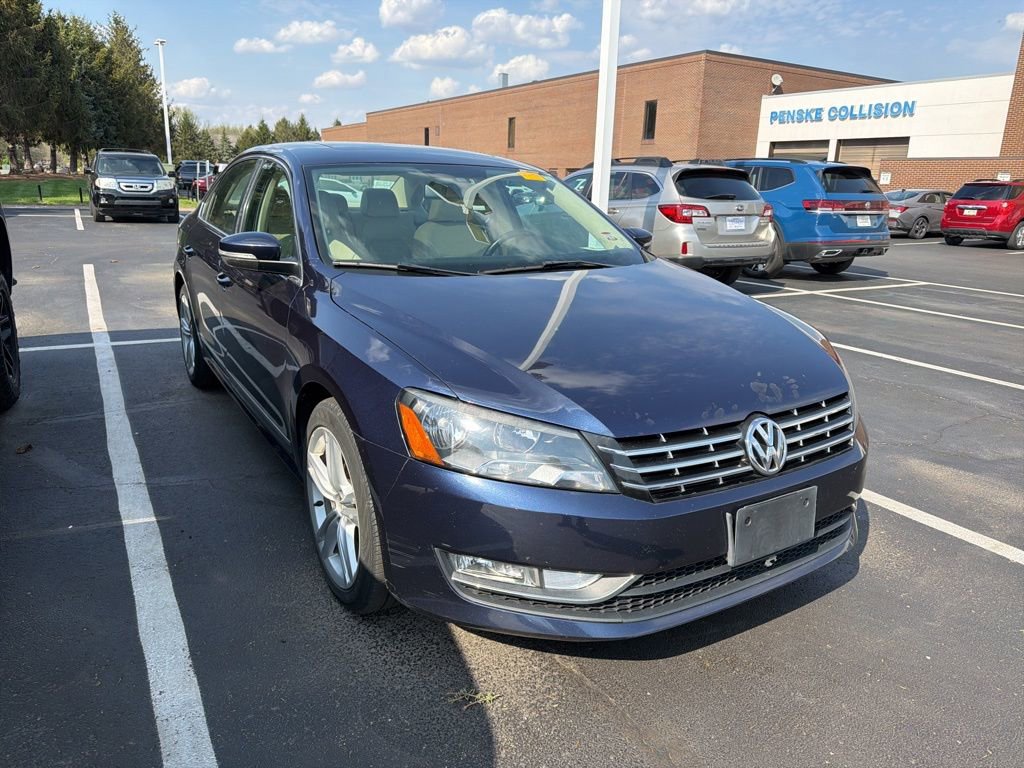 Used 2013 Volkswagen Passat TDI SEL Premium image 4