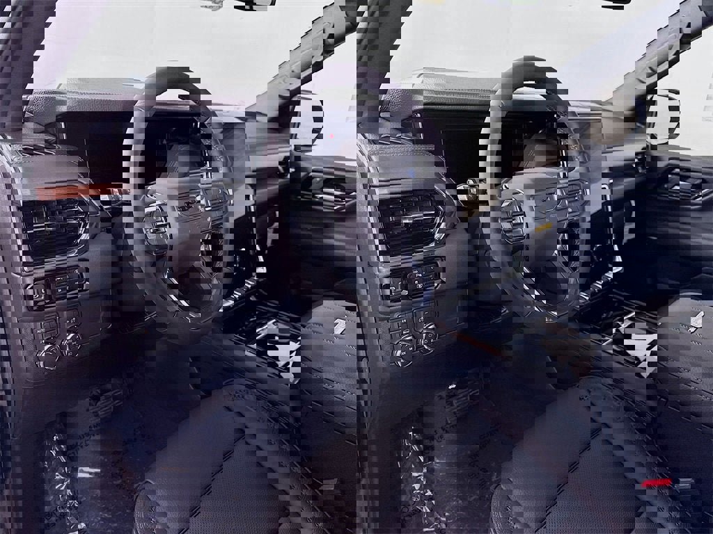 New 2026 GMC Yukon Denali w/ Sun & Power Step Package image 4