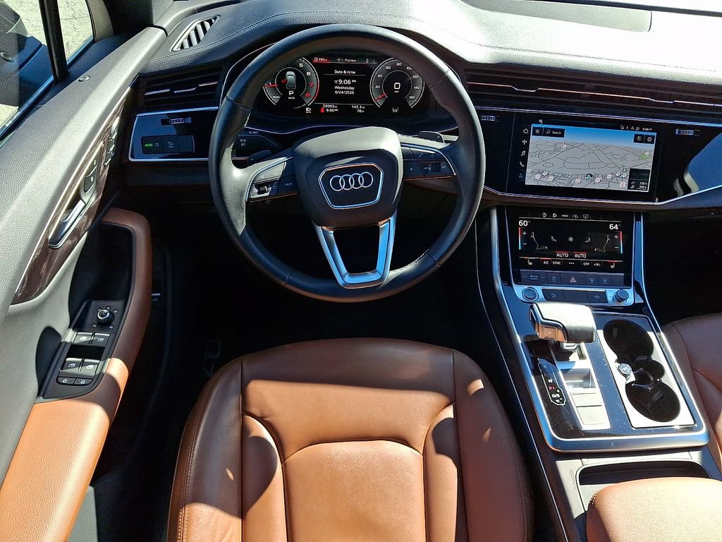 Used 2023 Audi Q7 2.0T Premium w/ Convenience Package AWD/4WD image 11