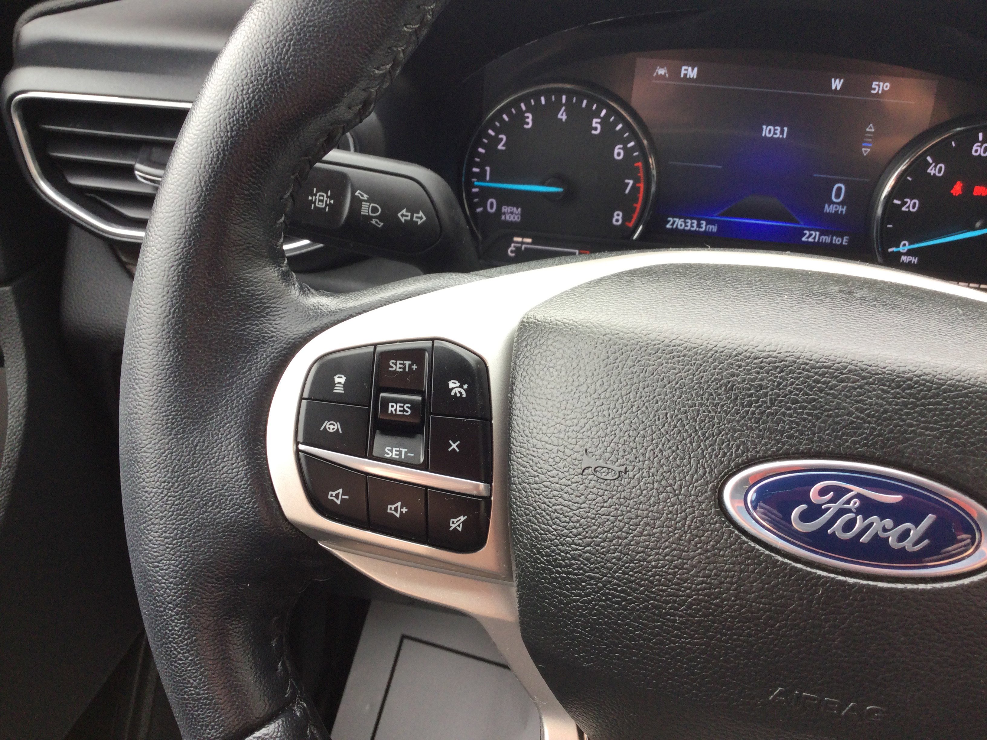 Used 2023 Ford Explorer Limited w/ Limited Technology Package image 19