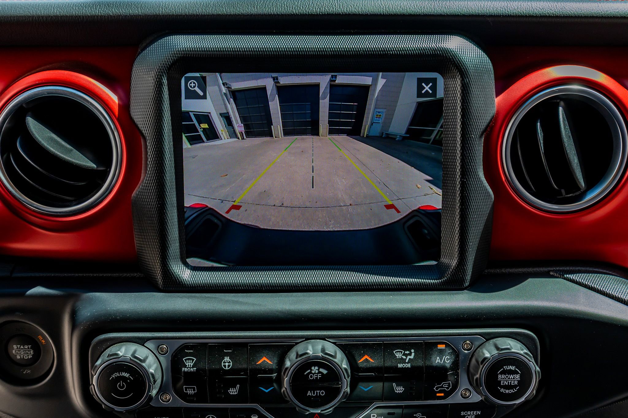 Used 2023 Jeep Gladiator Rubicon w/ LED Lighting Group AWD/4WD image 25