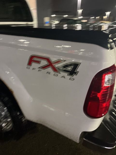 Used 2016 Ford F250 XLT w/ XLT Premium Package image 13