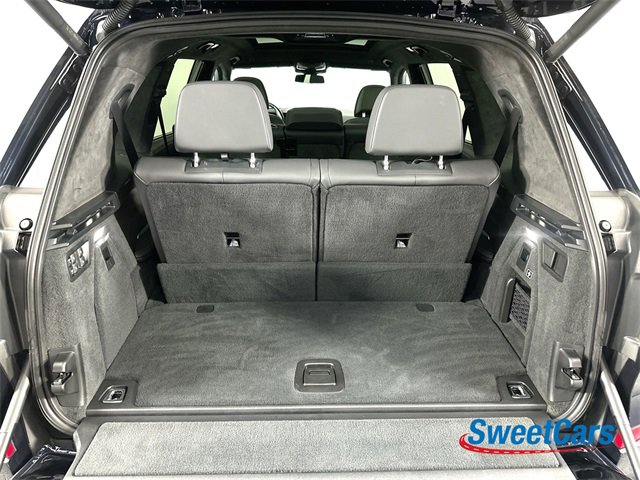 Used 2023 BMW X7 M60i w/ Executive Package image 54