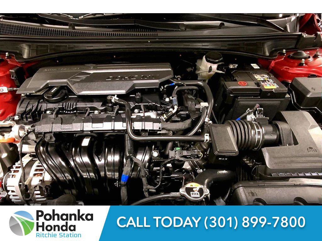 Used 2024 Hyundai Elantra Limited image 9