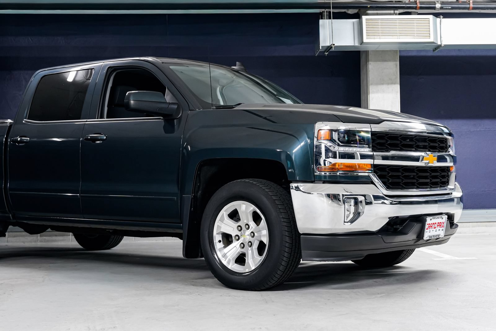 Used 2017 Chevrolet Silverado 1500 LT w/ All Star Edition AWD/4WD image 43