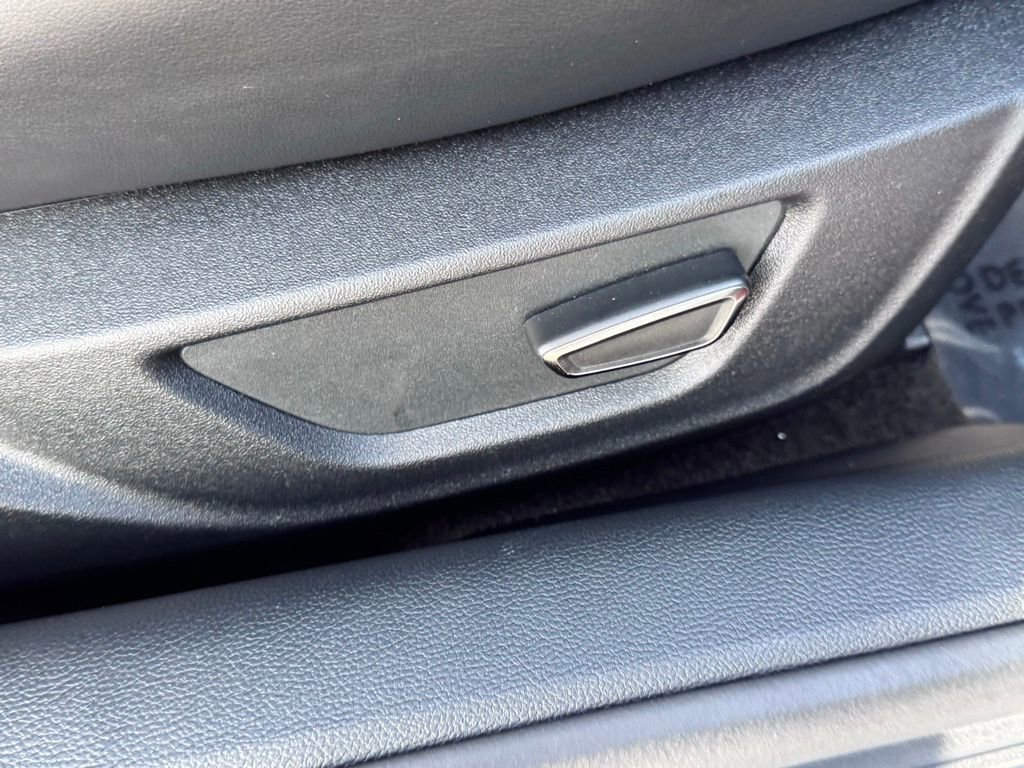 Used 2016 Ford Mustang Shelby GT350 w/ Technology Package image 27