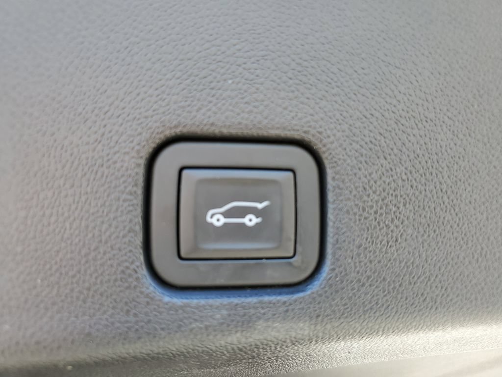 Used 2021 GMC Sierra 1500 Denali w/ Denali Ultimate Package AWD/4WD image 36