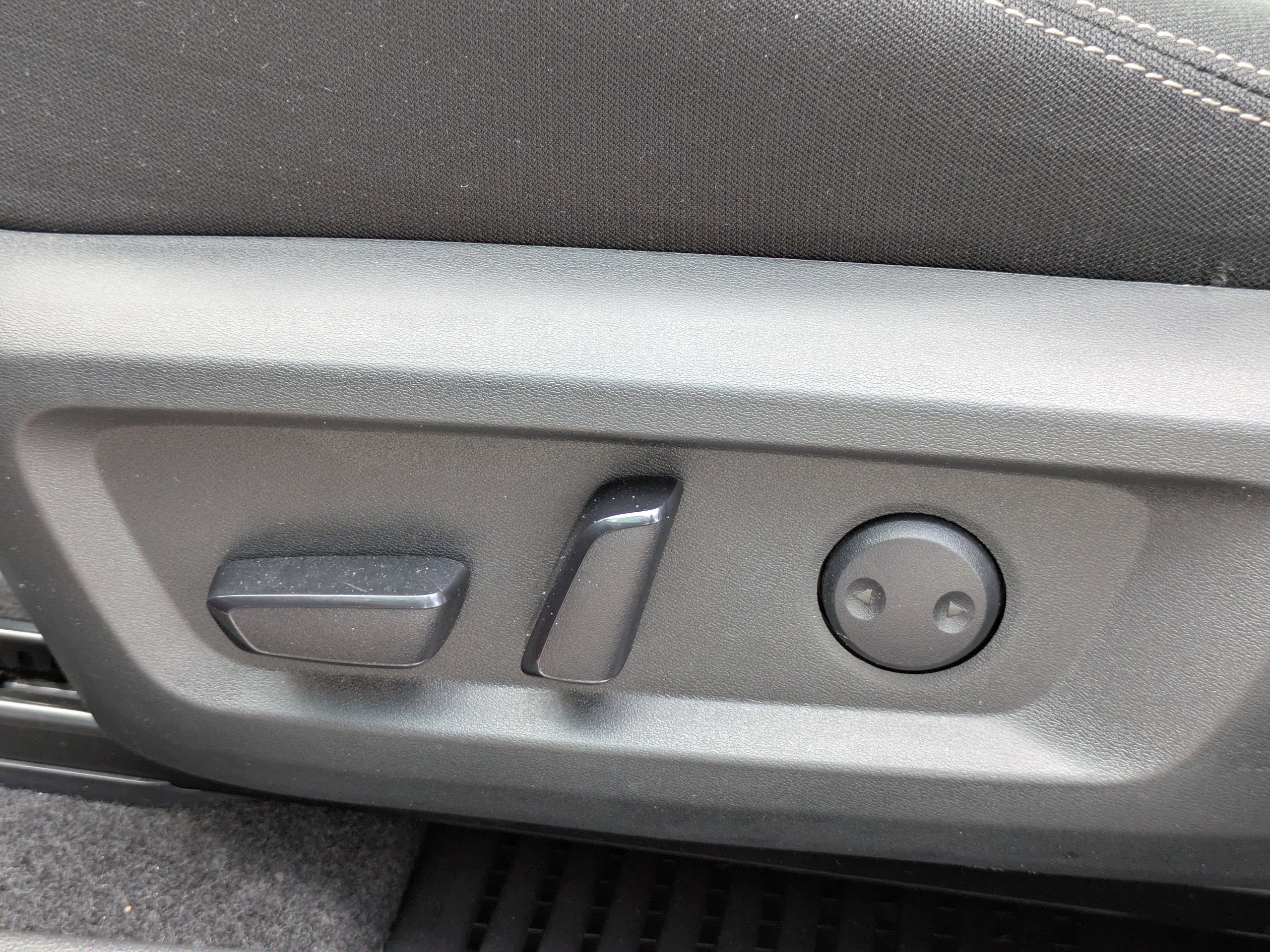 Certified 2023 Nissan Rogue SV FWD image 21