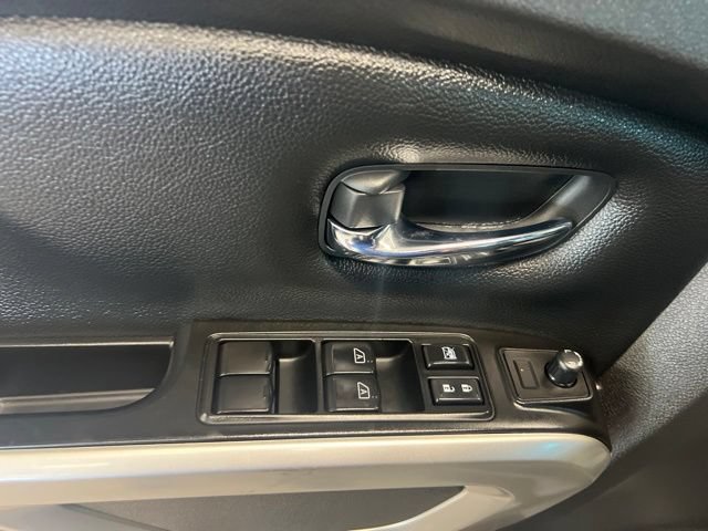 Used 2023 Nissan Titan SV w/ SV Convenience Package AWD/4WD image 27