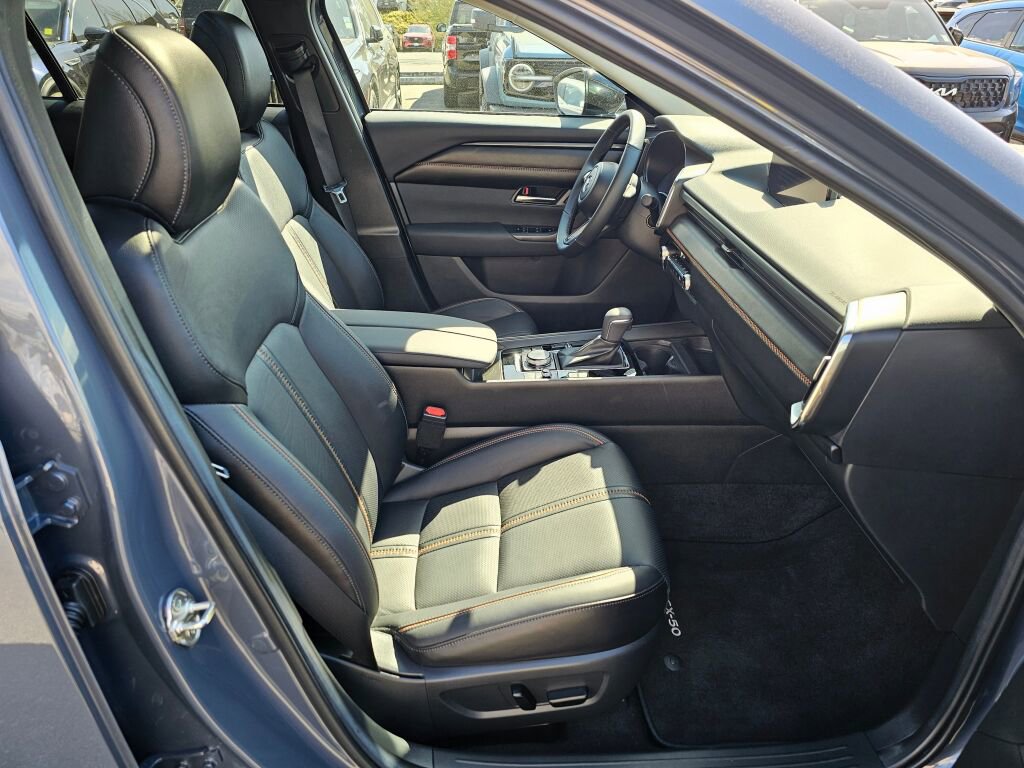 Certified 2025 MAZDA CX-50 2.5 Hybrid w/ Premium Plus Pkg image 30