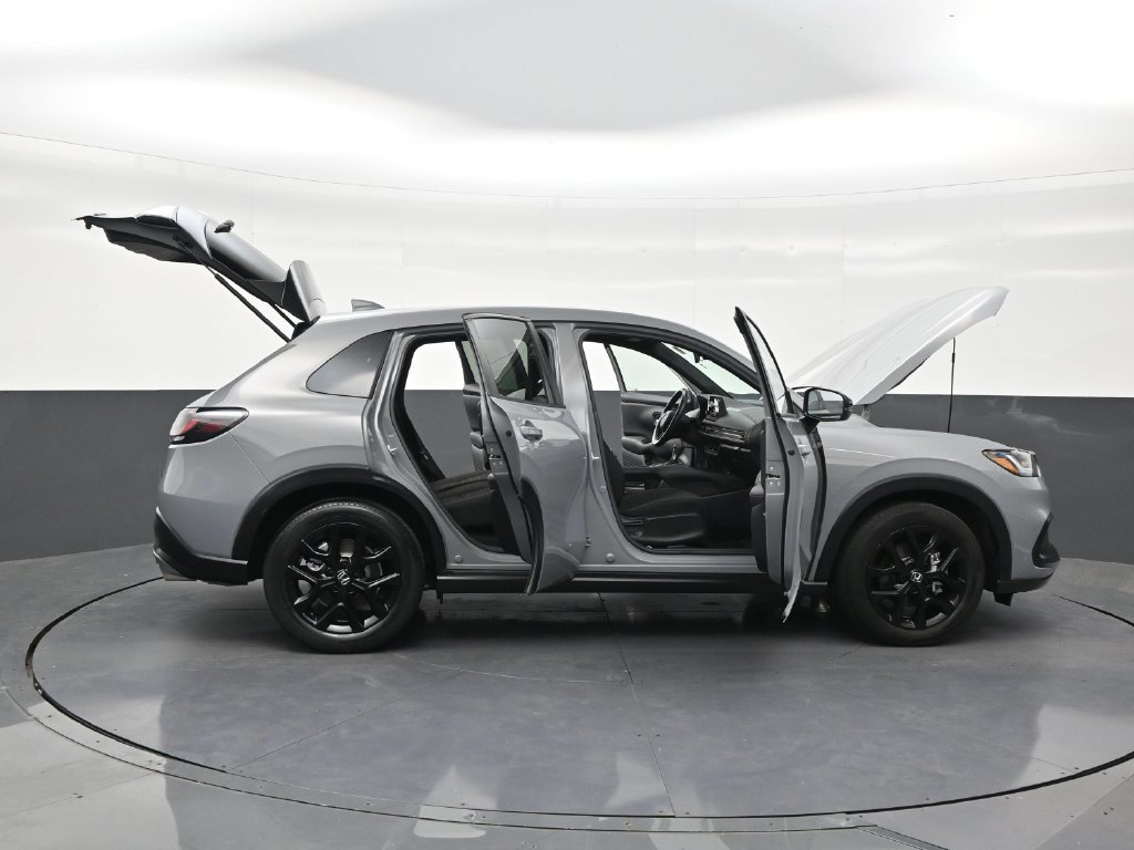 Used 2024 Honda HR-V Sport image 29