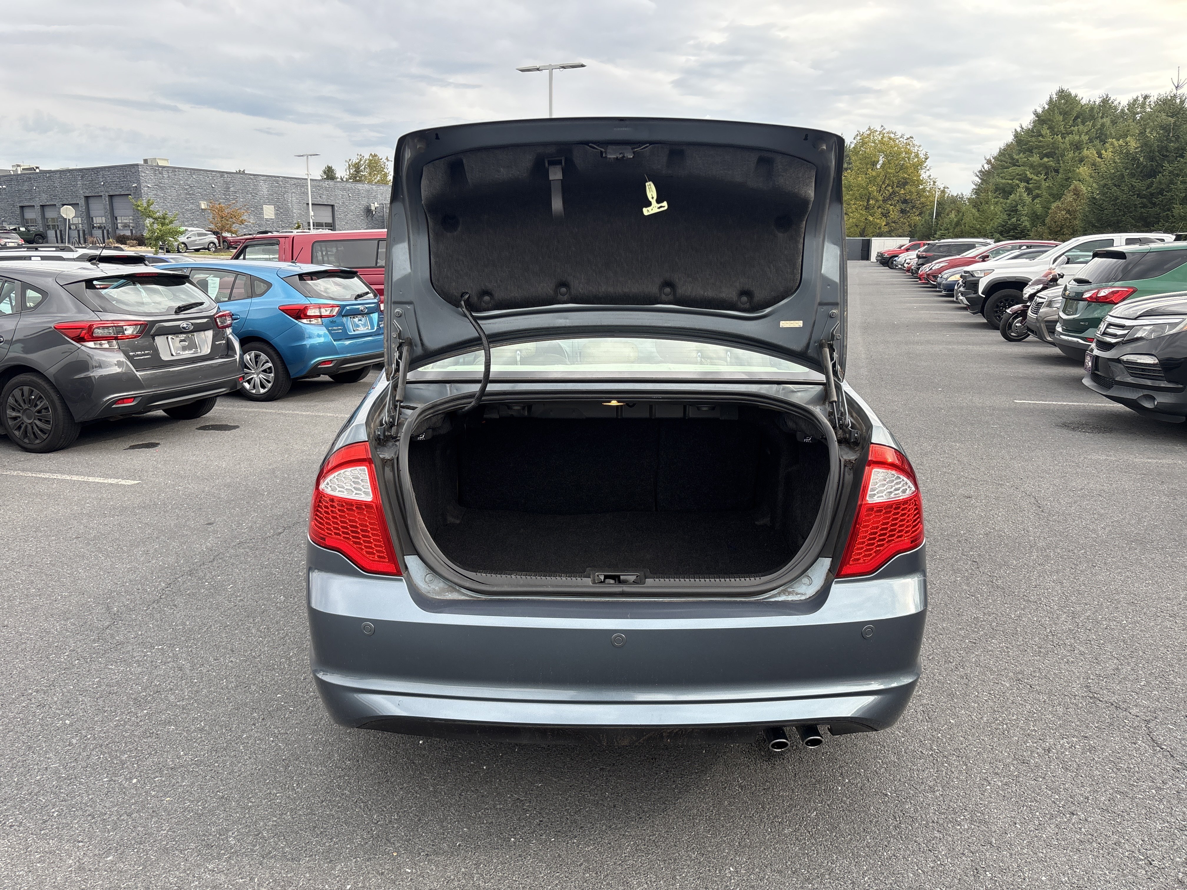 Used 2012 Ford Fusion SEL FWD image 25