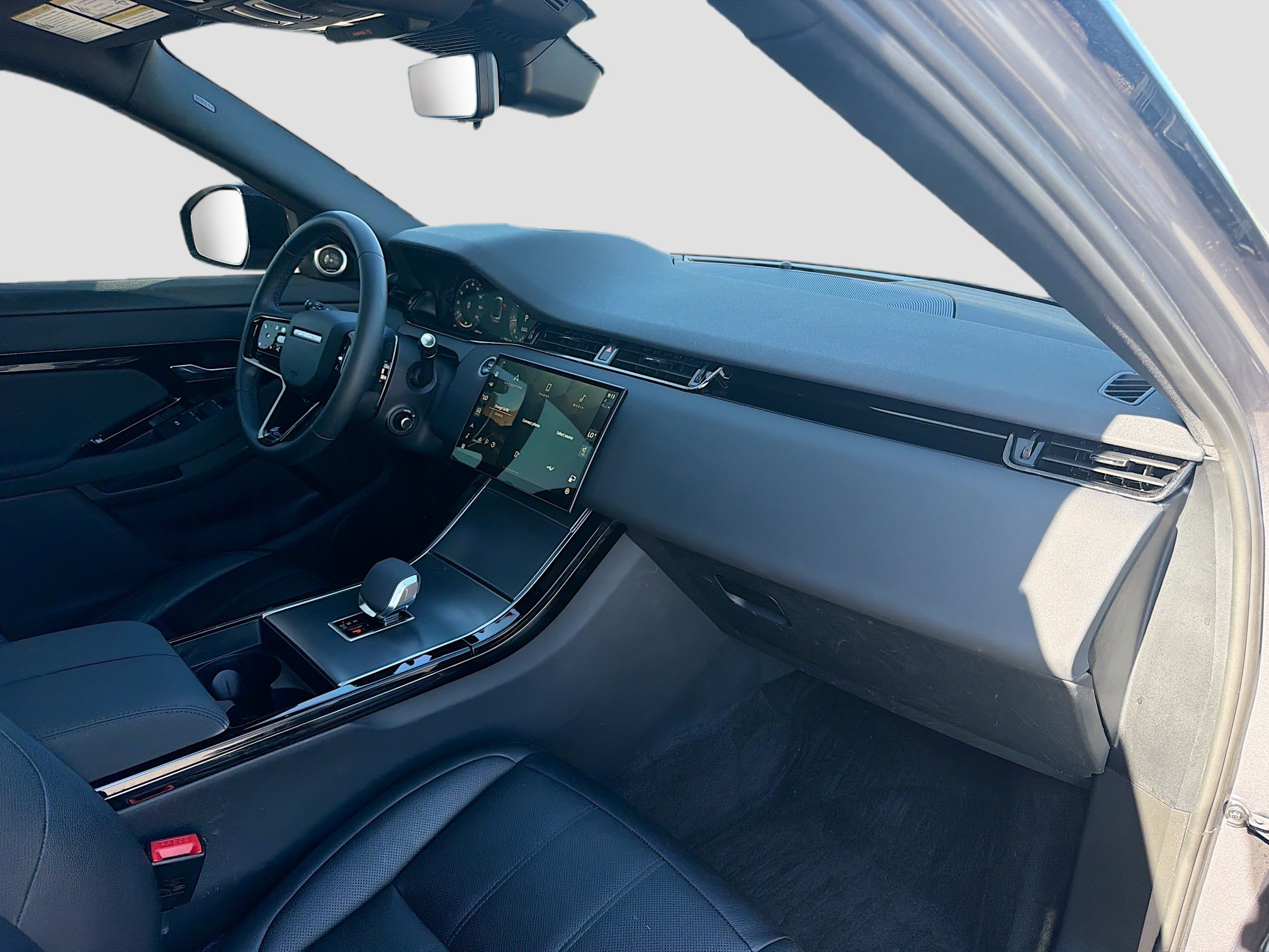 Used 2024 Land Rover Range Rover Evoque Dynamic SE AWD/4WD image 14
