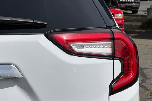 Used 2024 GMC Terrain SLT image 50