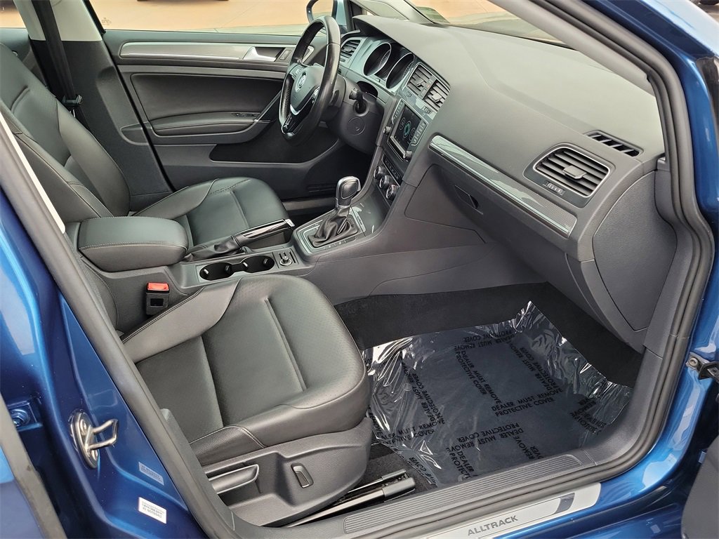 Used 2017 Volkswagen Golf Alltrack SE image 15