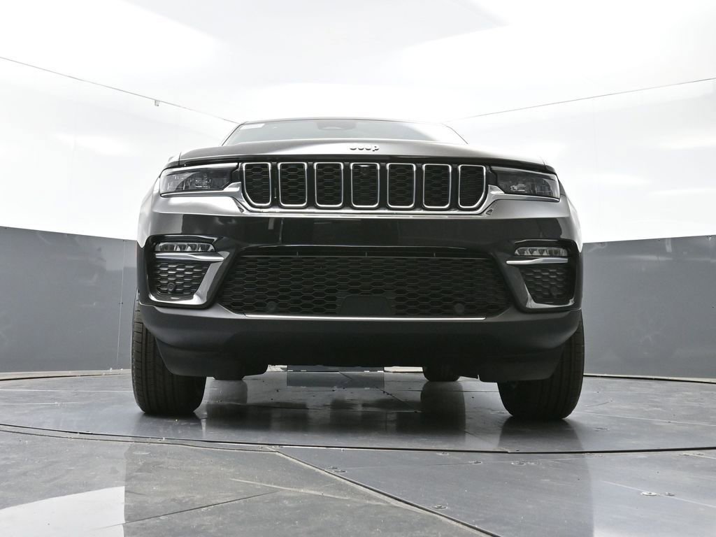 New 2025 Jeep Grand Cherokee Limited w/ Luxury Tech Group II image 37