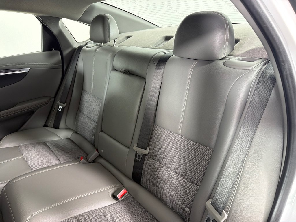 Used 2018 Chevrolet Impala LS FWD image 20
