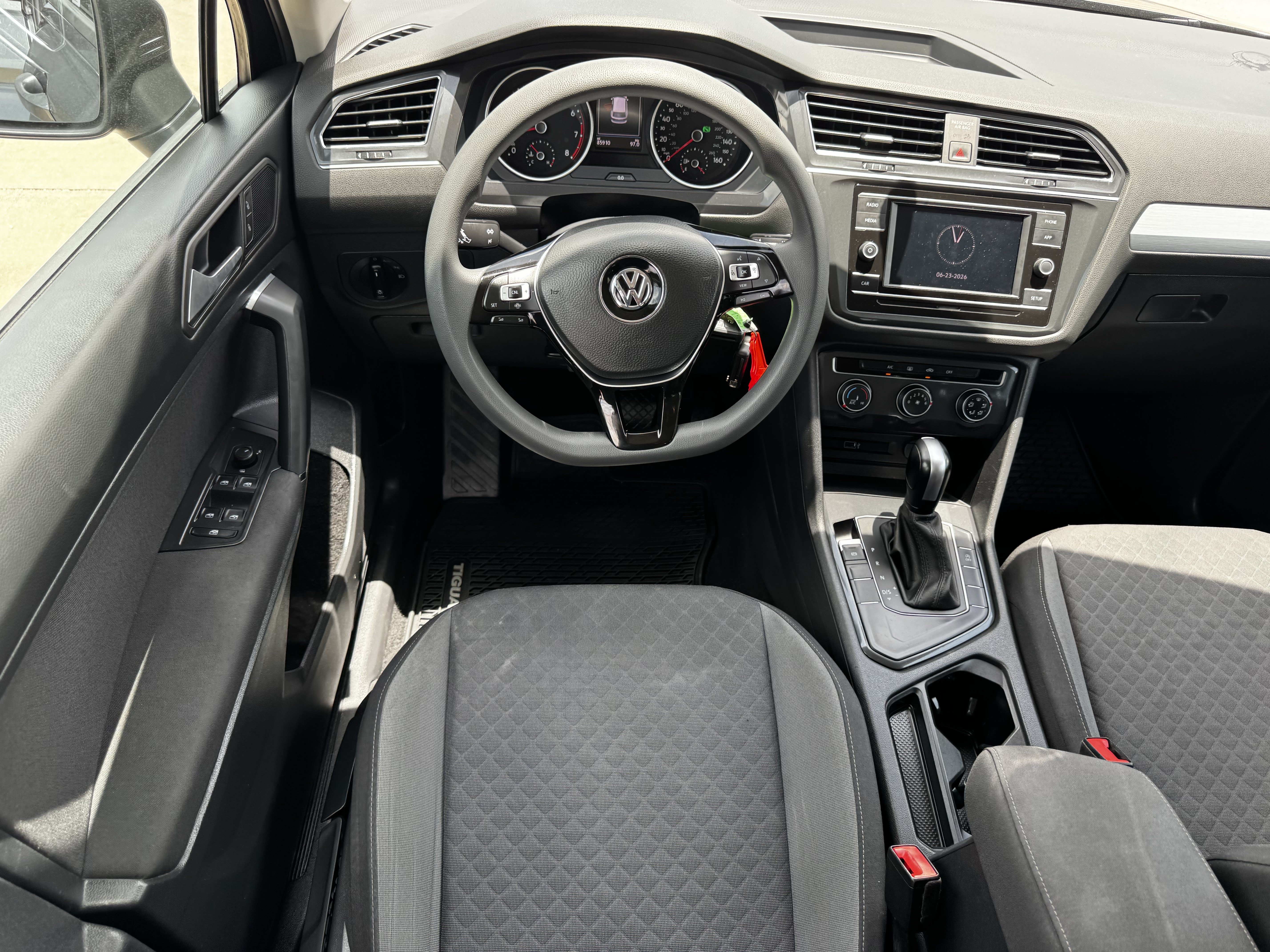 Used 2019 Volkswagen Tiguan S FWD image 14