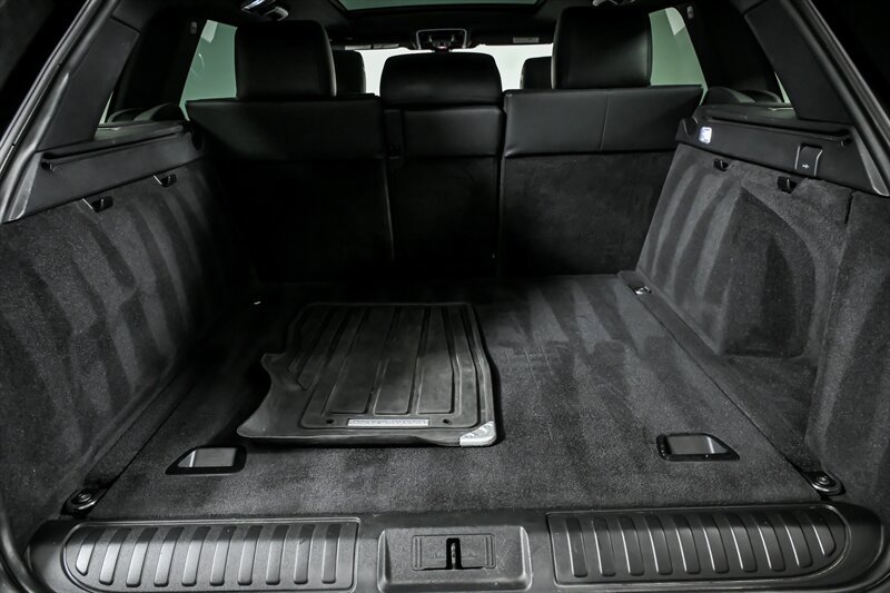 Used 2016 Land Rover Range Rover Sport HSE AWD/4WD image 13