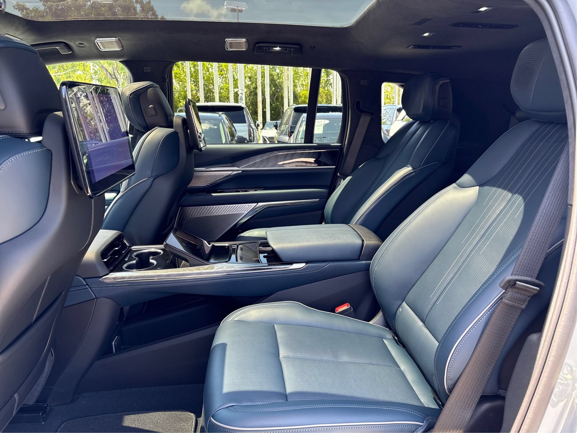 New 2026 Cadillac Escalade IQ Sport 2 AWD/4WD image 10