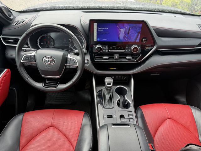 Used 2023 Toyota Highlander XSE image 9