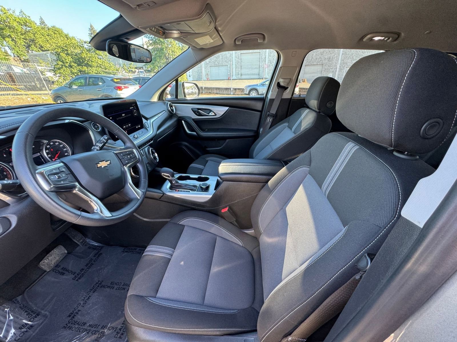 Used 2025 Chevrolet Blazer LT image 29