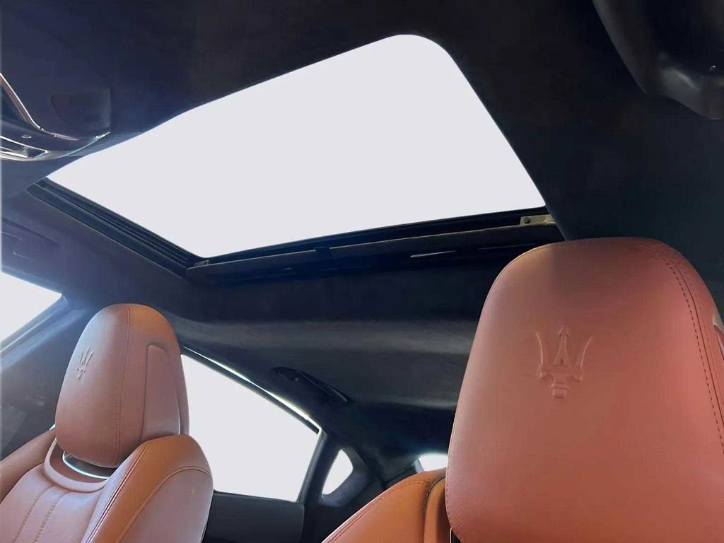 Used 2022 Maserati Quattroporte GT image 15