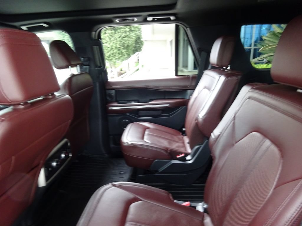 Used 2022 Ford Expedition Limited AWD/4WD image 20