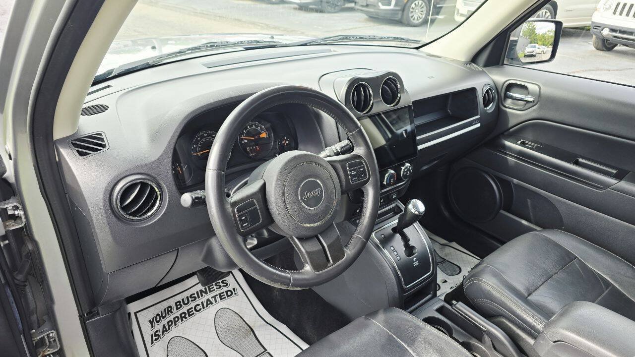 Used 2015 Jeep Patriot High Altitude FWD image 10