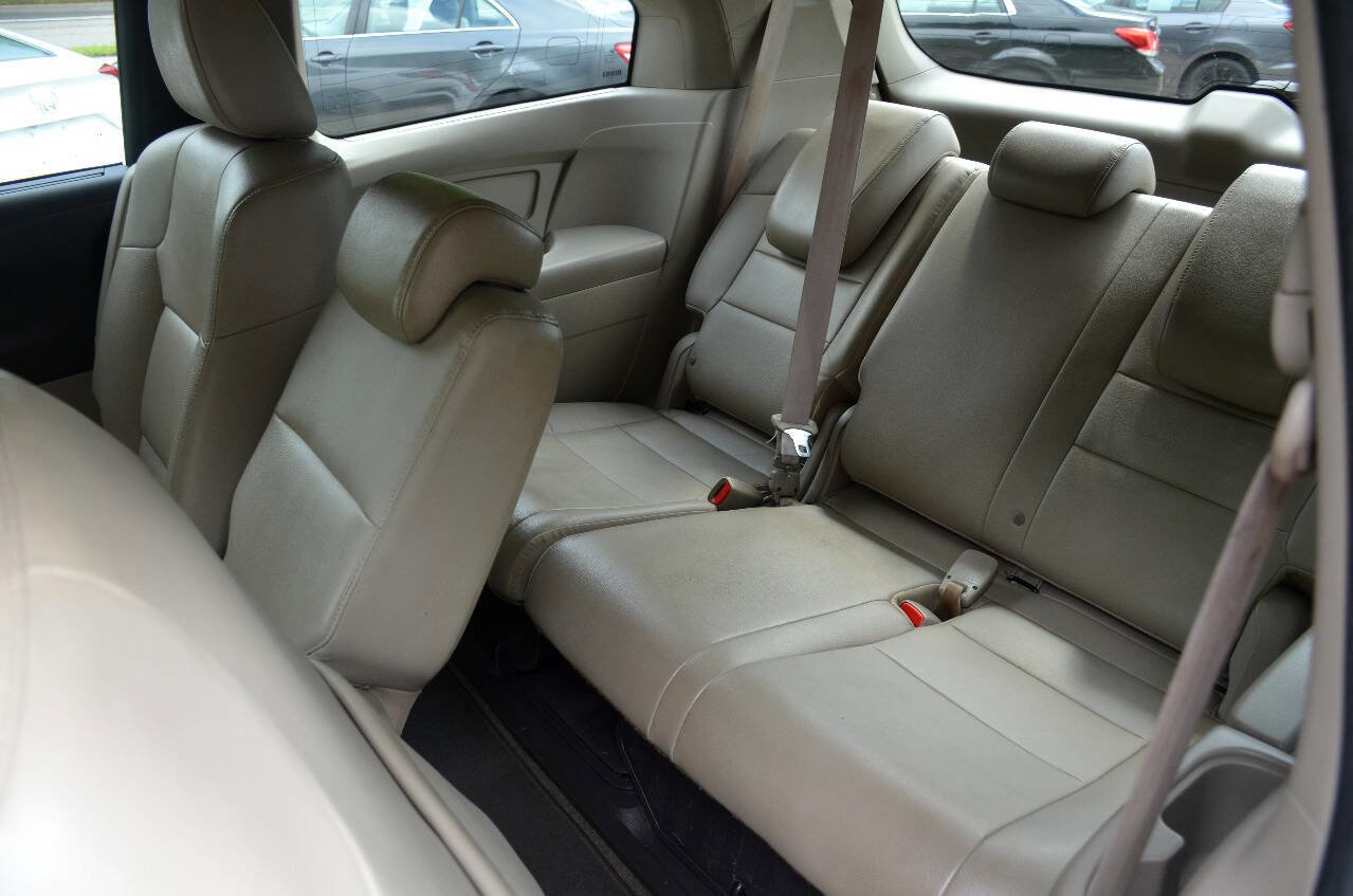 Used 2015 Honda Odyssey EX-L image 11